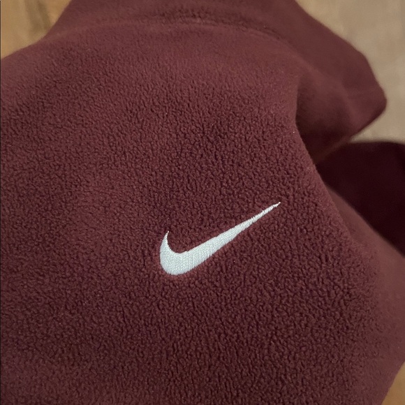 NWT Nike Therma-FIT Sweatshirt - Picture 12 of 15